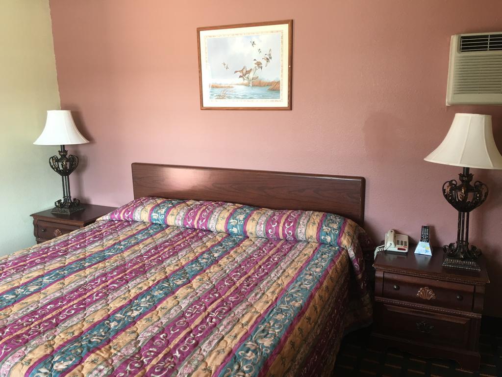 Best Value Inn Motel Sandusky Marianna Exterior foto